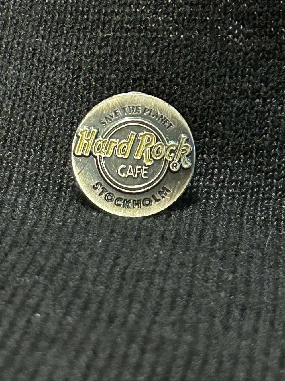 Hard Rock Cafe 90βs cool collectable pin
